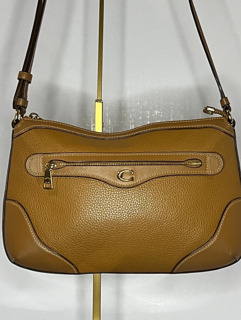 Coach Ivie Messenger F72839 Cognac Pebbled Leather Crossbody Bag Purse